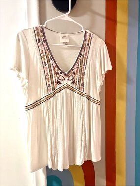 Knox Rose Cream V-Neck Embroidered Boho Tunic
